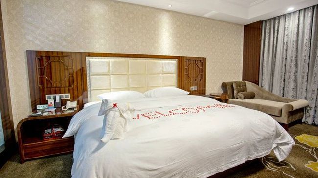 Yulin Hotel חדר תמונה